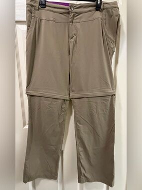 Eddie Bauer Women's Convertible Outdoors Pants in Taupe